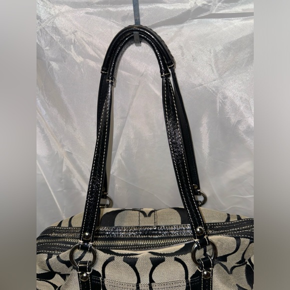 Coach shoulder bag - Picture 6 of 16